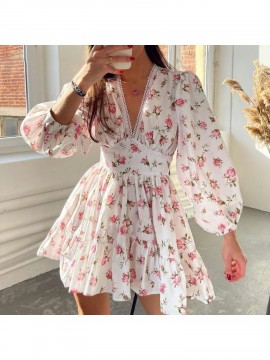 Women's Elegant Lace V-Neck Short Dress with Fitted Bodice & Flared - Mid-Length Wedding Guest Dress, Prom Dress, Special Occasion Outfit - Machine Washable (No underwire for)